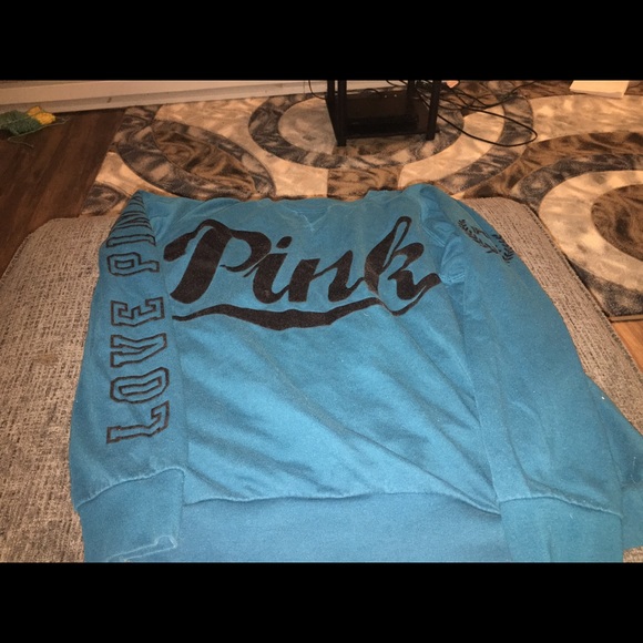 Woman’s sweaters - Picture 2 of 2